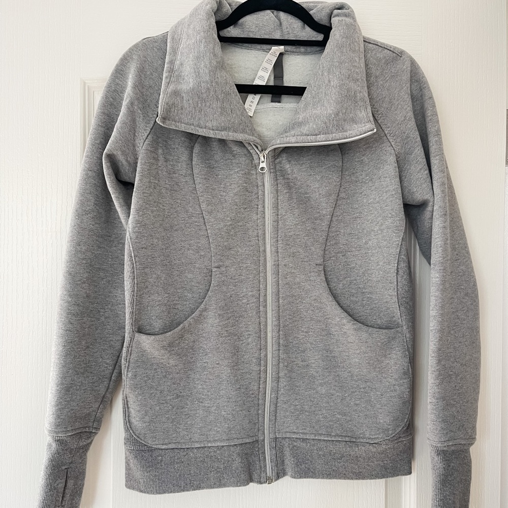 Lululemon Gray Zip Hoodie, size 6🖤